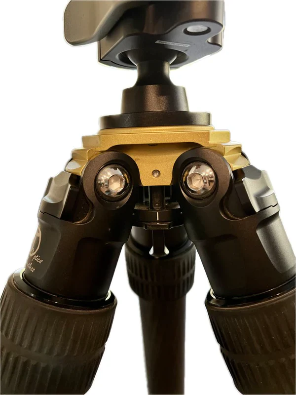 T3 Optics Tripod and Leofoto Ball Head - Image 3